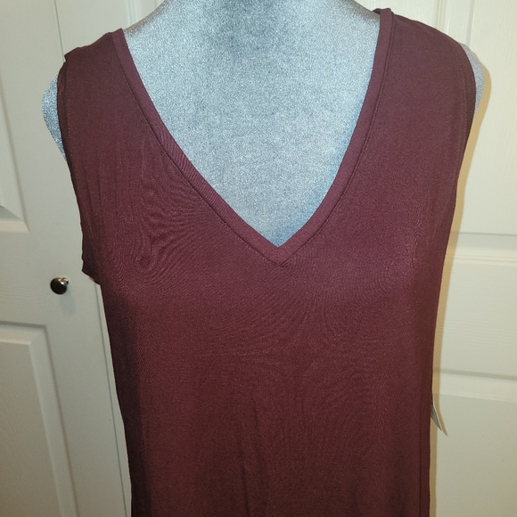 NWT Burgundy Long Sleep Tshirt - Picture 5 of 9
